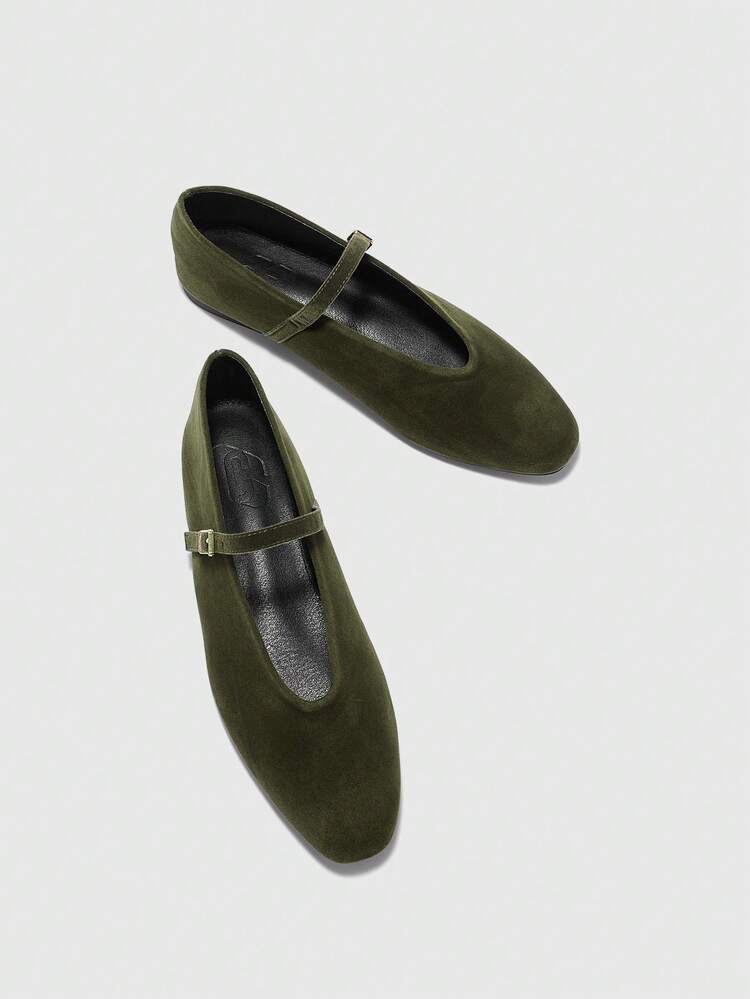 CUCCOO BIZCHIC Solid Color Fashionable Comfortable Versatile Casual Flat Shoes, Suitable For Walking, Travel And Vacation For Christmas Valentine's Day Spring Shoes