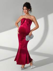 SHEIN Cherish Maternity Maternity Photography Dress, Strapless, Bow Accent, Flared Mermaid Hem, Velvet Fabric - Burgundy - View 5