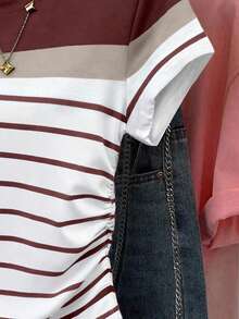 Franclia Women's Striped Cropped Tee, Summer New Arrival, Graphic Design, Multicolor Stripes, White, Burgundy, Back To School, Outdoor Wear, Fitted Ruched Waist T-Shirt