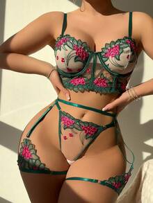 Flower Embroidery Hollow Out Sexy Lingerie Set For Going Out - Green - View 8