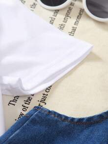 SHEIN Vintaside Kids 2pcs/Set Young Boys Casual Outfit - Light Blue Denim Bib Overalls Paired With Solid White Short Sleeve T-Shirt, Versatile Daily Wear - Blue and White - View 3