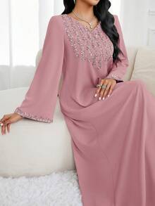 Al Najma Women's V-Neck Applique Design Long Sleeve Loose Casual Arabic Style Dress - Dusty Pink - View 6