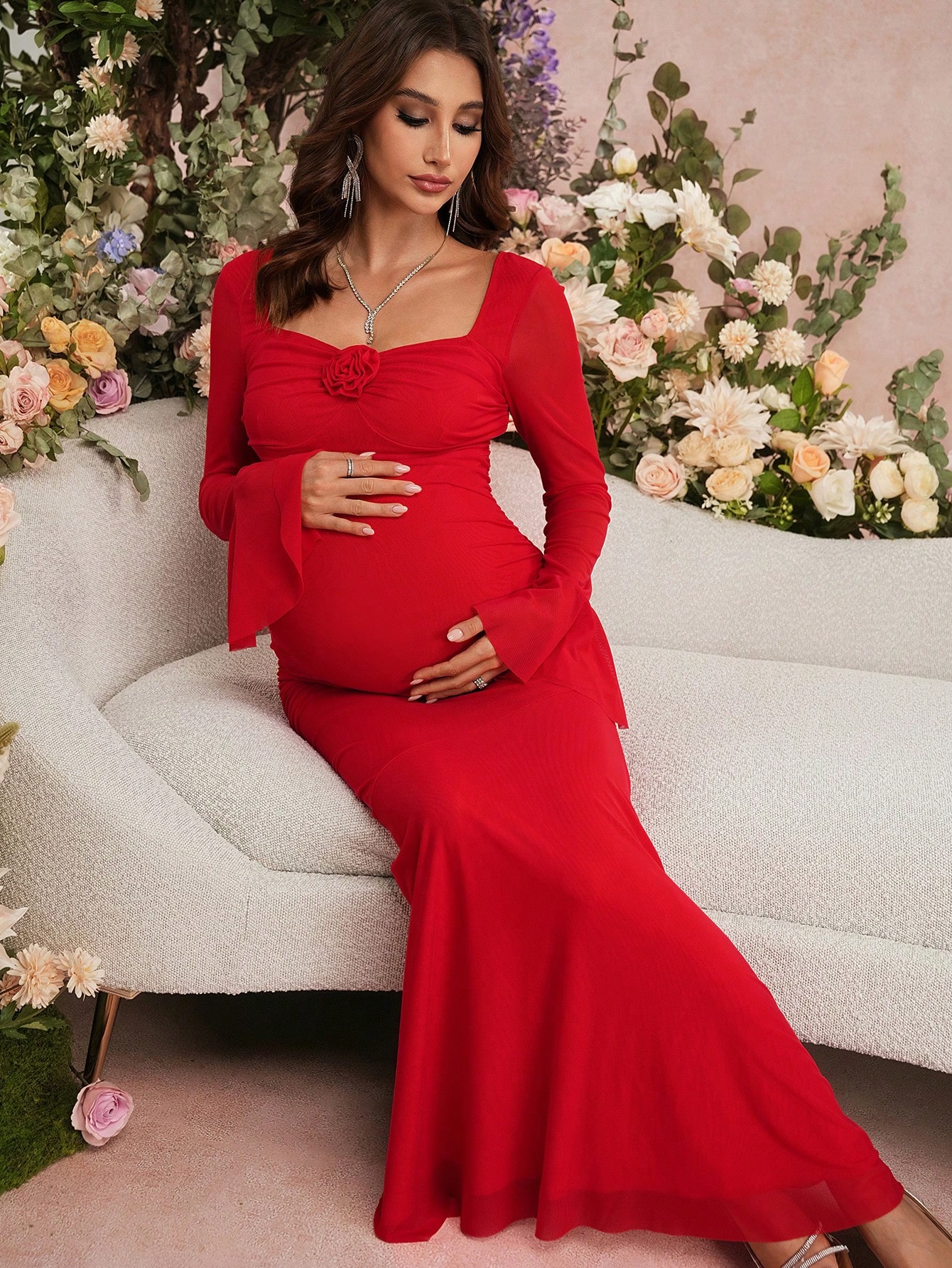 Maternity sweetheart dress