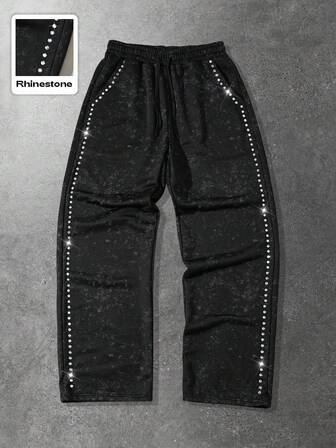 Lässige, weite Herren Jogginghose mit Strass-Verzierung und Kordelzug