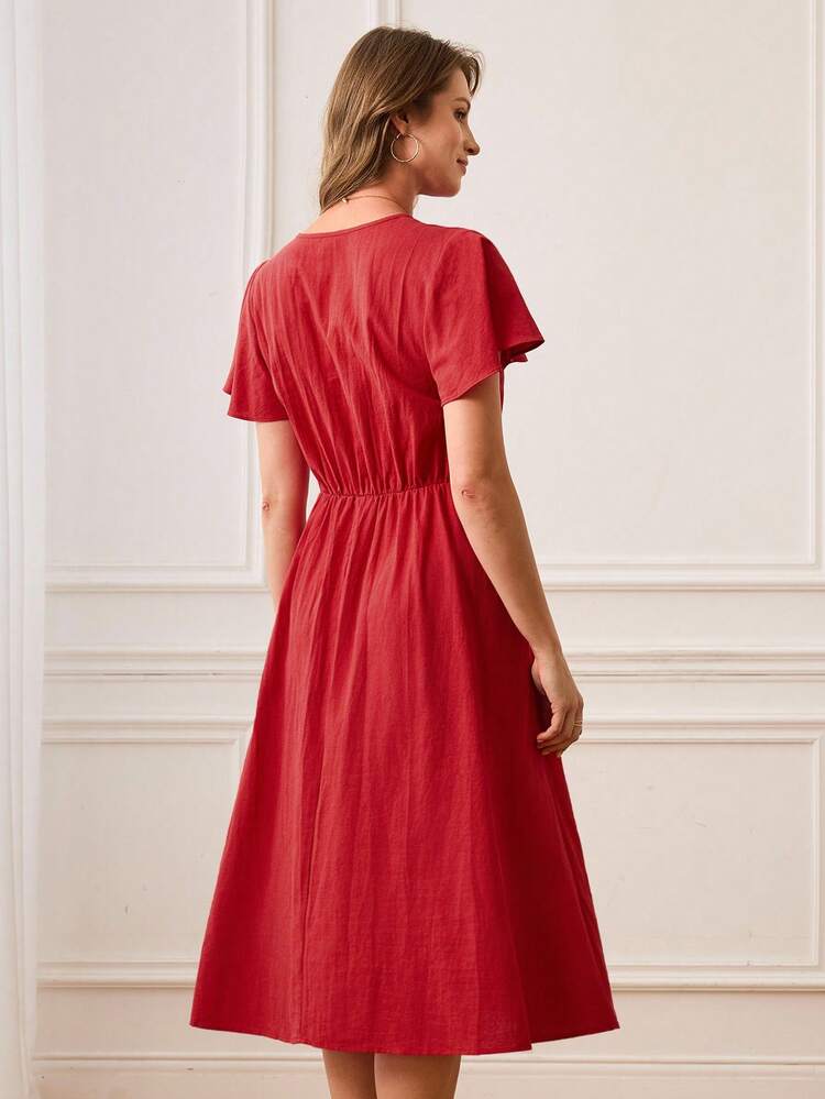 This Elegant Summer Dress For Women Features A Rich Burgundy Color, Exuding A Vibrant Atmosphere Perfectly Suited To The Romantic Mood Of Valentine's Day. The Floral Pattern Is Solid-Color With Pearl Details On The Waist Belt, Showcasing A Refined And Fashionable Style Within Its Simplicity. The Design Includes A V-Neck, Flutter Sleeves, A Cinched Waist, And A Full Skirt, With The Belt Accentuating The Figure. The Relaxed Silhouette Balances Comfort And Elegance. Suitable For Spring And Autumn, It Can Be Paired With Red Rose Accessories To Enhance The Valentine's Day Atmosphere, Or Layered With A Coat For Added Warmth. Perfect For Valentine's Day Dates And Casual Gatherings, This Dress Conveys Romance With Its Burgundy Base While Showcasing A Sophisticated And Elegant Style With Its Clean Lines. It's A Versatile And Practical Choice For Any Season.