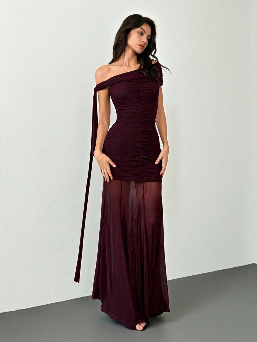 SHEIN Tall 酒红色斜肩褶皱伞裙长连衣裙，优雅大方，适合节日、婚礼、生日、毕业季等场合。 - 酒紅色 - 查看 1