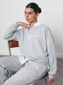 SURIMA Women Grey Oversized Crew Neck Sweatshirt And Drawstring Waist Casual Sweatpants 2 Piece Set - Light Grey - View 2