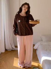 Dazy Plus Plus Size Women Leopard Cartoon Print Loose Contrast Color Matching Pajama Set, Fashionable & Cute Loungewear - Brown - View 5