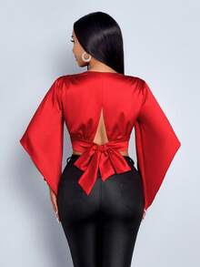 SOLERSUN 女士办公室 女士 老钱风格 女士 春夏 女士 优雅 通勤 商务 休闲 深V领 腰部收褶 光泽缎面面料 不对称荷叶边袖口 派对 情人节 约会 度假 红色短款衬衫 秋季 衬衫 上衣 秋季 女士 冬季 女士 感恩节 女士 返校 教师 万圣节 节日 性感 优雅 衬衫 - 紅色 - 查看 2