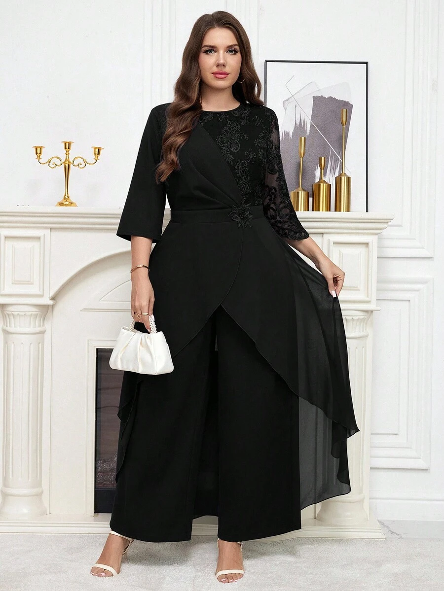 Reflora Plus Size Solid Color Round Neck Raglan Sleeve Waist Cinched Lace Patchwork Jumpsuit - Black - View 1