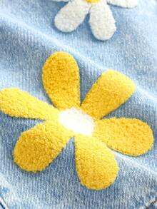 Girlism 少女时尚做旧刺绣阔腿牛仔裤，复古水洗牛仔布，Y2K风格，休闲可爱，复古风，适合日常出行、上学、聚会、居家、度假、返校季、节日等场合。破洞刺绣喇叭裤，夏季、假日、秋季、冬季皆宜，适合日常穿着、校园休闲、返校季、旅行休闲，草莓夏季搭配。 - 淺色水洗藍 - 查看 4