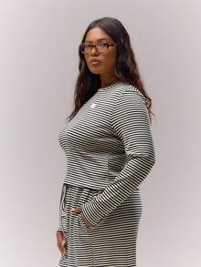 MUSERA 大码条纹长袖刺绣上衣，可爱假日优雅休闲女款，凸显曲线，奶油糖色，春夏款 - 黑與白 - 查看 4