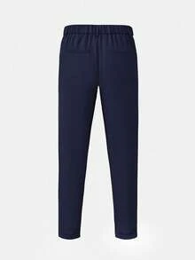 Manfinity Bizformal Quần tây nam màu trơn, xếp ly, có túi, thích hợp mặc đi làm, quần tây nam cạp cao, quần tây nam công sở, quần tây nam xếp ly, quần tây nam màu xanh navy, quần tây nam màu xanh đậm. Thích hợp cho phong cách cổ điển, mặc hàng ngày, đi chơi cuối tuần, hoạt động ngoài trời, du lịch, môi trường làm việc thoải mái hoặc các dịp bán trang trọng, quà tặng cho bạn trai/chồng, quà kỷ niệm/sinh nhật, quà Giáng sinh, năm mới, đám cưới. - Màu xanh hải quân - Xem 2