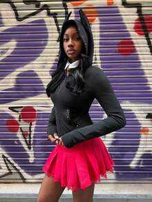 Modviera 女士铆钉杜宾犬领拉链修身T恤 - 黑色 - 查看 4