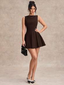 SHEIN BAE 黑色极简交叉领修身A字连衣裙，性感简约纯色夏季连衣裙，适合情人节约会、伴娘婚礼派对、优雅小黑裙 - 咖啡棕 - 查看 4