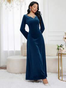 Al Najma Elegant Velvet Long Sleeve Modest Dress, Arabic Style For Women - Teal Blue - View 5