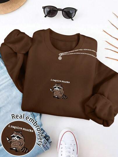 INAWLY Sudadera con bordado de mapache "Necesito bocadillos" para mujer - Divertida, regalo para amantes de los animales, un regalo de la mejor amiga de mi novia