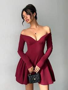 Aloruh Váy mini phồng tay dài màu đỏ rượu gợi cảm đi làm - Màu Đỏ Sâu - Xem 5