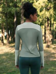In My Nature Women's Color Block Round Neck Long Sleeve Fitted Outdoor T-Shirt