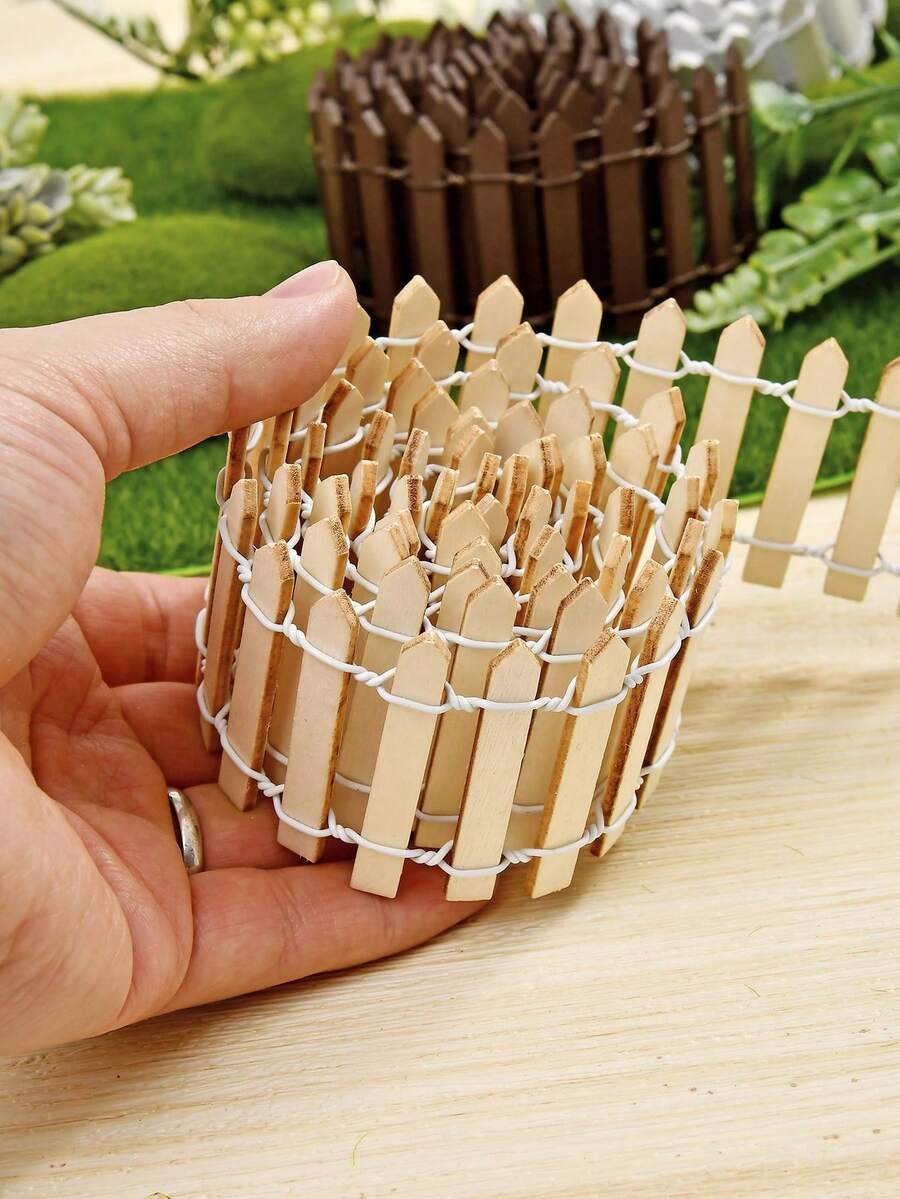 1个迷你木栅栏，适用于仙境花园、微景观、花盆等，可作装饰品，尺寸为35.4英寸*2英寸，适合家居、房间、花园，可作生日礼物、毕业礼物等。 - 彩色 - 查看 1