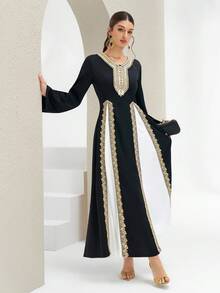 Al Najma 女士V领贴花撞色优雅收腰派对/节日喇叭袖阿拉伯风格连衣裙 - 彩色 - 查看 8