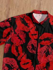 Manfinity Joysei 性感嘴唇亲吻印花时尚宽松落肩露脐拉链短袖衬衫，情侣款，送给男友的绝佳礼物 - 紅色和黑色 - 查看 3