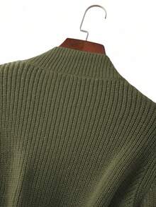 GlowEve CURVE Cárdigan de punto de invierno para mujer de talla grande, suéter sólido con botones, de estilo simple y elegante - Verde militar - Ver 3