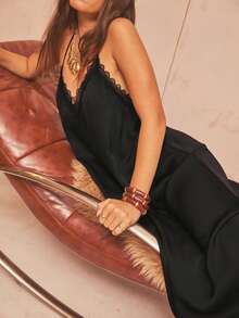 Aralina Váy maxi dài thanh lịch bằng vải satin, dây mảnh, viền ren - màu đen - Xem 5