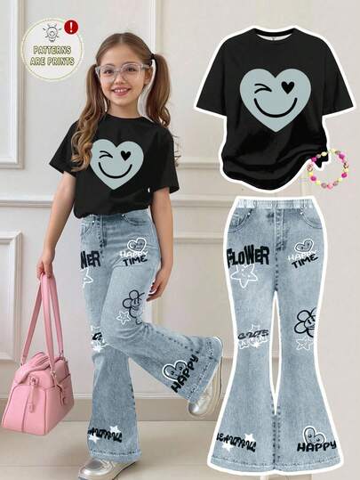 SHEIN Set de 2 piezas de camiseta de manga corta con cuello redondo y estampado de corazón y cara graffiti, y pantalones acampanados, estilo casual y suelto para niña, adecuado para verano, uso en casa, salidas, fotografía callejera y campus