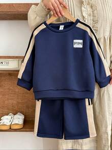 SHEIN Little Byeori 两件套男童休闲宽松圆领撞色滚边卫衣和运动裤套装，适合返校、生日、新生儿派对、节日聚会、秋冬季穿着。 - 寶藍色 - 查看 12