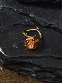 Opalesca 18K镀金玫瑰花戒指，镶嵌水钻，时尚百搭，适合日常佩戴、情人节礼物、搭配服饰、复古风格、婚礼/新娘配饰、西式珠宝、仙女风/精灵风、珍珠元素、秋冬装，尽显优雅气质。 - 金色 - 查看 4