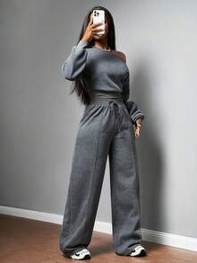 Slaydiva 2025 Autumn/Winter New Music Festival, Holiday, Western, Nomadic Style Outfit, Suitable For Birthday Party, Graduation Season, Student Wear, Casual Daily Wear, Basic Versatile, Letter Print Zip Collar, Oblique Shoulder + Straight Leg Sweatpants 2-Piece Set - Grey Faux Snow Flake For Women Grey Two Piece Set Two Piece Set Women Comfy - Dark Grey - View 4