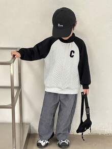 SHEIN Little Byeori 2件套男童休闲撞色长袖卫衣+灯芯绒弹力腰裤套装，秋冬返校时尚男女童装 - 黑與白 - 查看 7