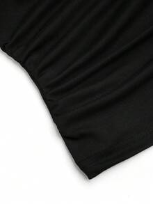 Sweetra Canotta con spalline a spaghetti e inserti in pizzo, top corto sexy con scollo a V profondo e senza maniche, canotta aderente con fiocco e spalline a spaghetti, blusa sexy con scollo a V e volant sul retro senza schienale per donne - nero - Visualizzare 5