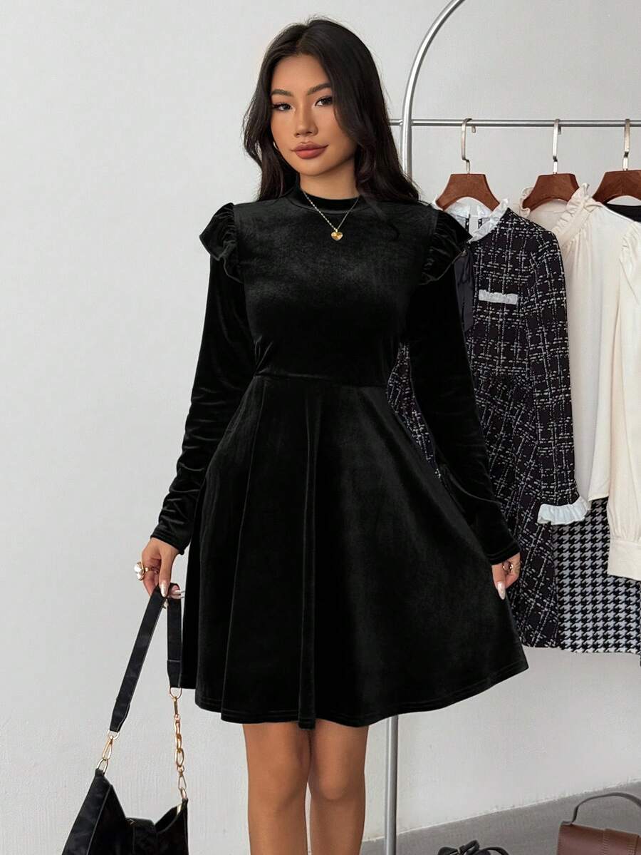 少女纯色丝绒针织荷叶边长袖连衣裙，适合秋冬季休闲日常穿着及上学，黑色，也适合圣诞节、派对、生日、公主裙等场合，少女绿色连衣裙 - 黑色 - 查看 1