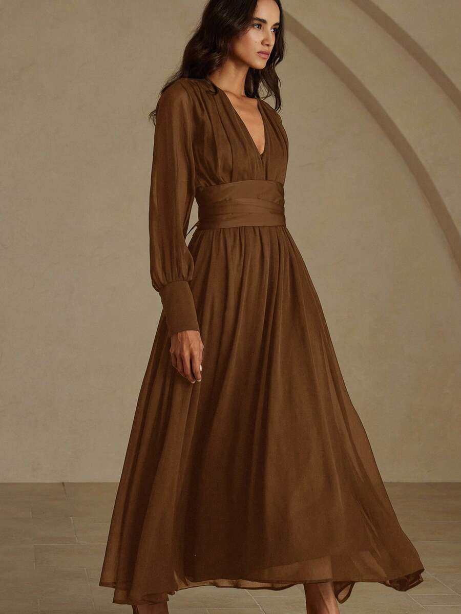 Aveloria EMERY ROSE 欧美风V领缎面腰带时尚百搭通勤长袖连衣裙，秋冬款 - 咖啡 - 查看 1