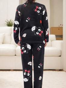 Pijama de mujer de franela con estampado de dibujos animados, Ropa de dormir para invierno, Sets de Pijamas de Mujer - Blanco y Negro - Ver 2