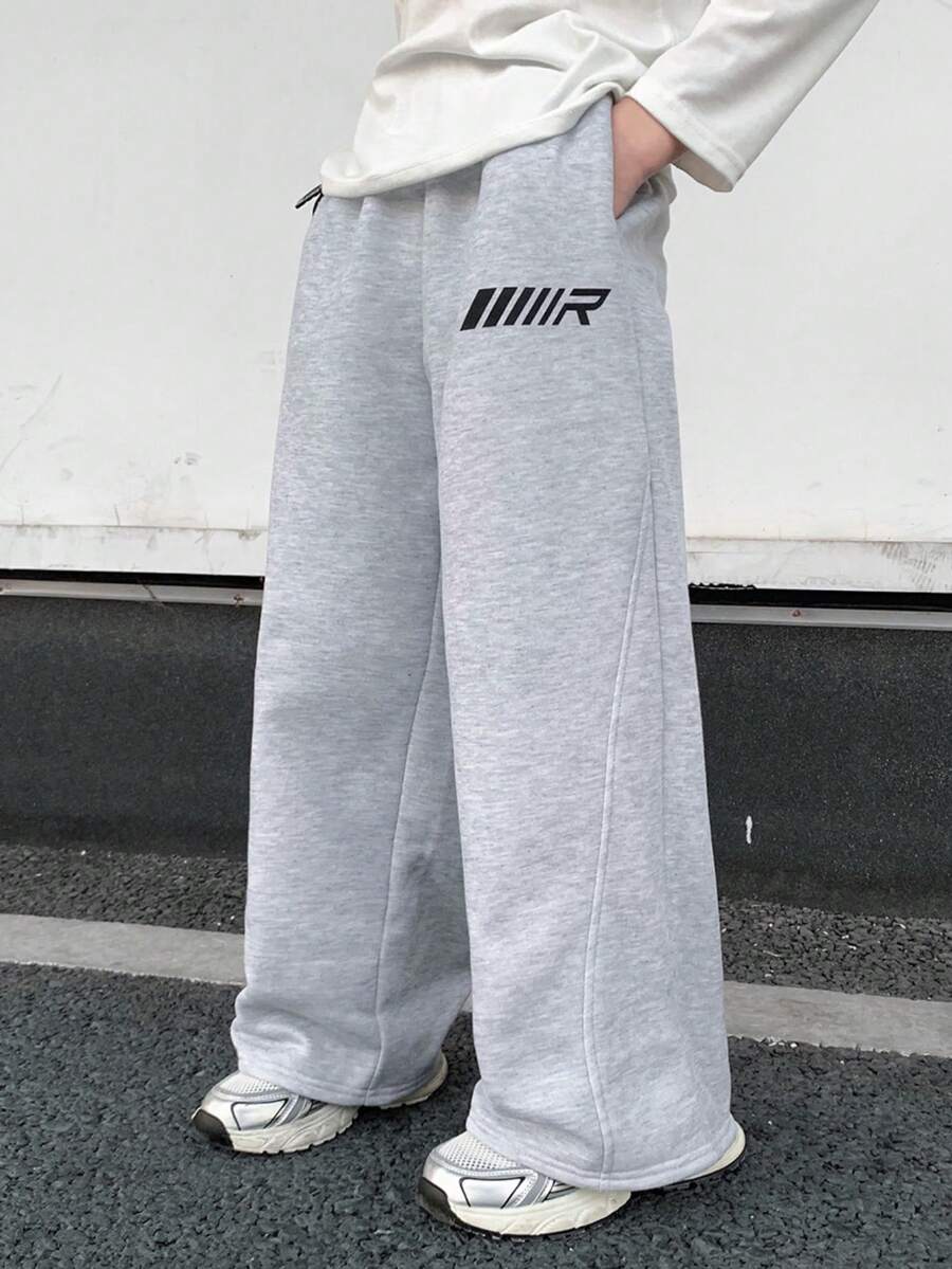 SHEIN Little Byeori 男童休闲百搭运动裤,适合通勤、上学、日常休闲穿着、运动以及秋冬季节穿着。 - 灰色 - 查看 1