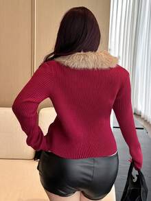 Dazy Plus Áo khoác cardigan co giãn màu trơn, bó sát, buộc dây phía trước, cổ lông nhân tạo, màu đỏ rượu, thích hợp cho năm mới, Giáng sinh, mùa thu/đông - Màu Đỏ Sâu - Xem 2