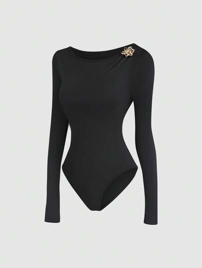 Sweetra New Metal Buckle Black Skinny Bodysuit, Slimming, Versatile For Commute, Office, Daily Wear, Long Sleeve For Women, Winter