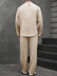 Manfinity CasualCool 男士休闲通勤纯色衬衫长裤套装 男士套装 米色男装 米色男装 男士服装 - 杏色 - 查看 2