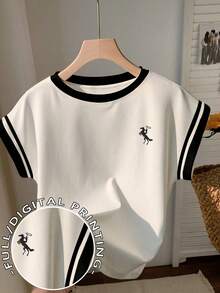 Resyla Women's Fitted Digital Print Round Neck Short Sleeve T-Shirt - Multicolor - View 3