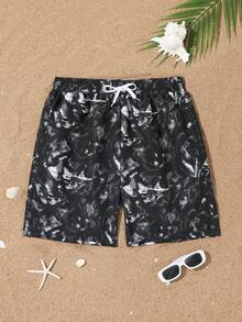 SHEIN Teen Boy All-Over Print Waist Tie Casual Swim Trunks Boys Black Swim Trunks Teen Boy Swim Trunk Black Swim Shorts Teen Boy Beach Shorts Mens Swim Trunk, Beach Swimwear For Kids, Summer Vacation, Pool Party - Black - View 1