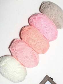 5卷250克手工钩编毛线，柔软舒适，多色编织线，用途广泛，可用于制作钱包、包包、衣服等，DIY情人节礼物手工项目