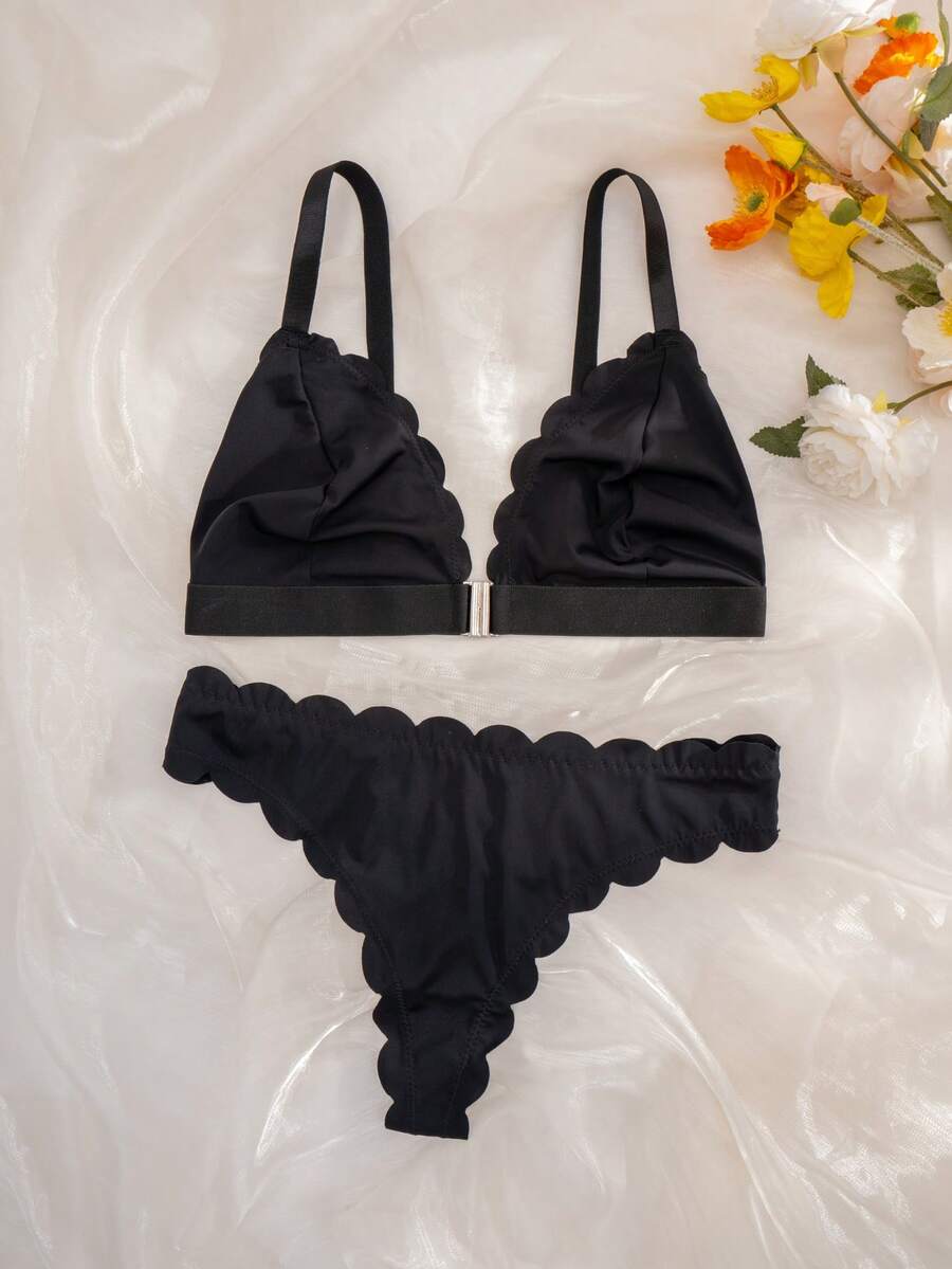 2pcs Plus Size Wireless Ripple Edge Front Closure Lingerie Set - Black - View 1