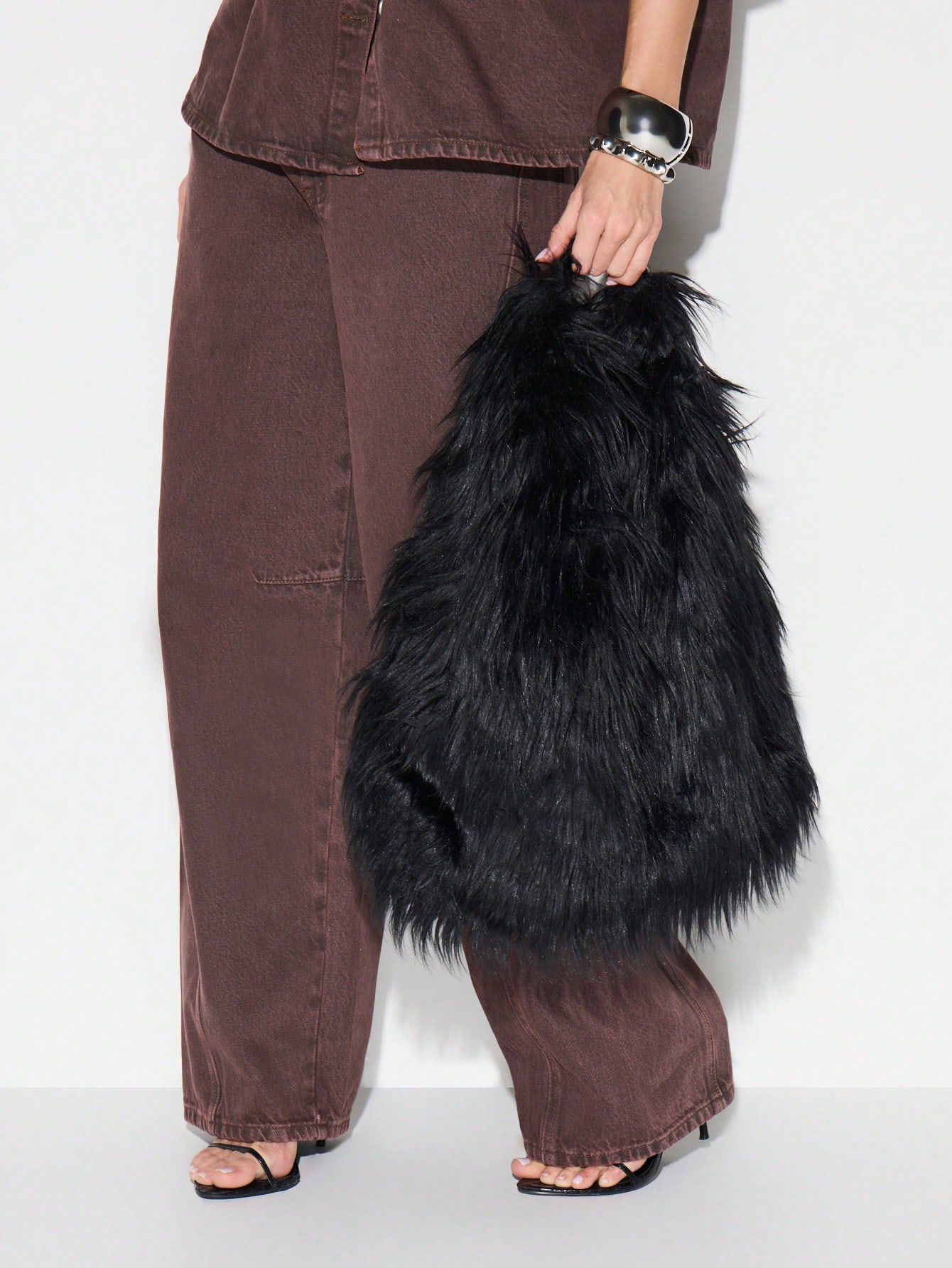 KIZN トップハンドル付きフェイクファーショルダーバッグ