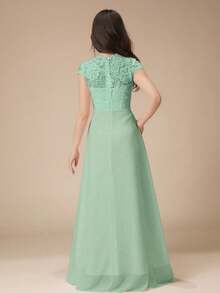 少女优雅高端蕾丝拼接亮面缎面长袖连衣裙，适合婚礼季节、舞会、婚礼、生日派对、表演、伴娘