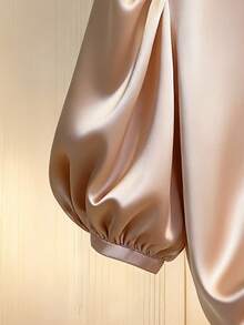 Franclia Women's New Summer Fashion Sweet Design Champagne Color, Satin Satin Fabric With Beaded Pearl Embellishments, Round Neck Short Sleeve Casual Puff Sleeve Women's Shirtwinter For Women,Christmas,New Year ,White For New Year's Eve,Party,Beach,Elegant,Casual,Casual For Women,Romance, Valentine's Day, Dating,Summer,Women's Beach Bikinis Summer 2026,Summer Tops,Graduation Season Attire, Fashionable Casual Commuter Wear, Business Office Wear, Versatile And Stylish Everyday Casual Wear, Urban Teacher's Professional Attire