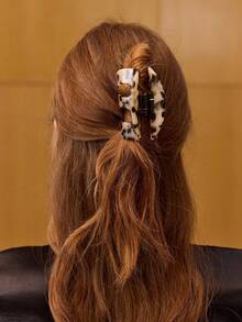 MOTF PREMIUM CHAMPAGNE FAUX SILK SCRUNCHIE - Brown - View 4