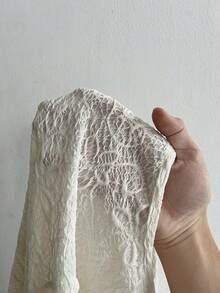 Vibekara Áo thun nữ cổ tròn buộc dây họa tiết hoa 3D thanh lịch, gợi cảm tối giản kiểu Pháp, thoải mái, cỡ lớn - Màu be - Xem 7